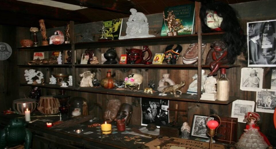 warren occult museum