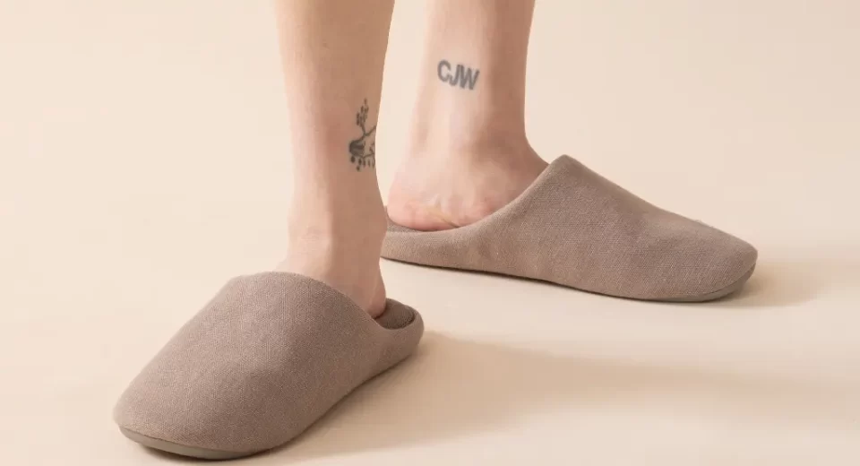 5 Ways Men's Thermal Slippers Can Improve Your Sleep 5 Ways Men's Thermal Slippers Can Improve Your Sleep